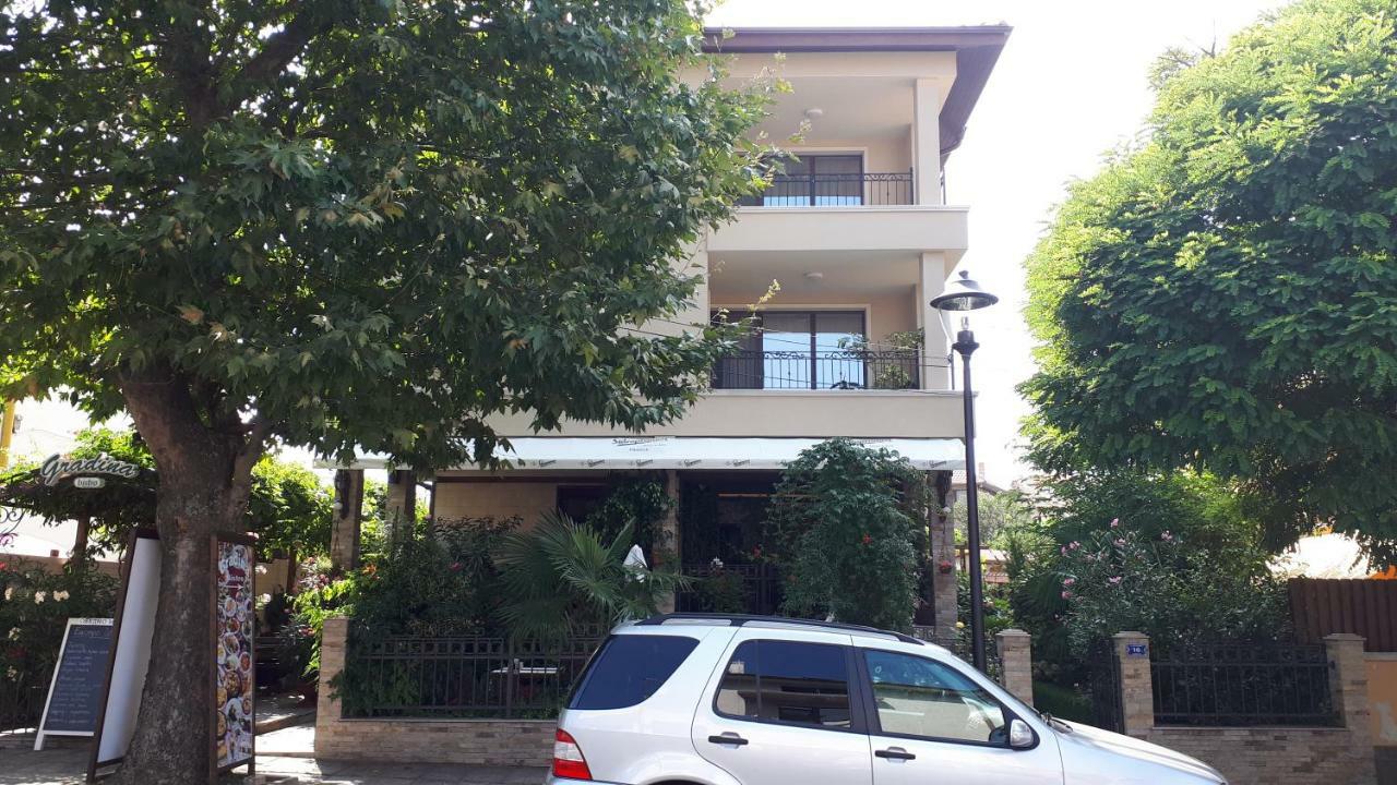 Gradina Hotel Chernomorets Ngoại thất bức ảnh
